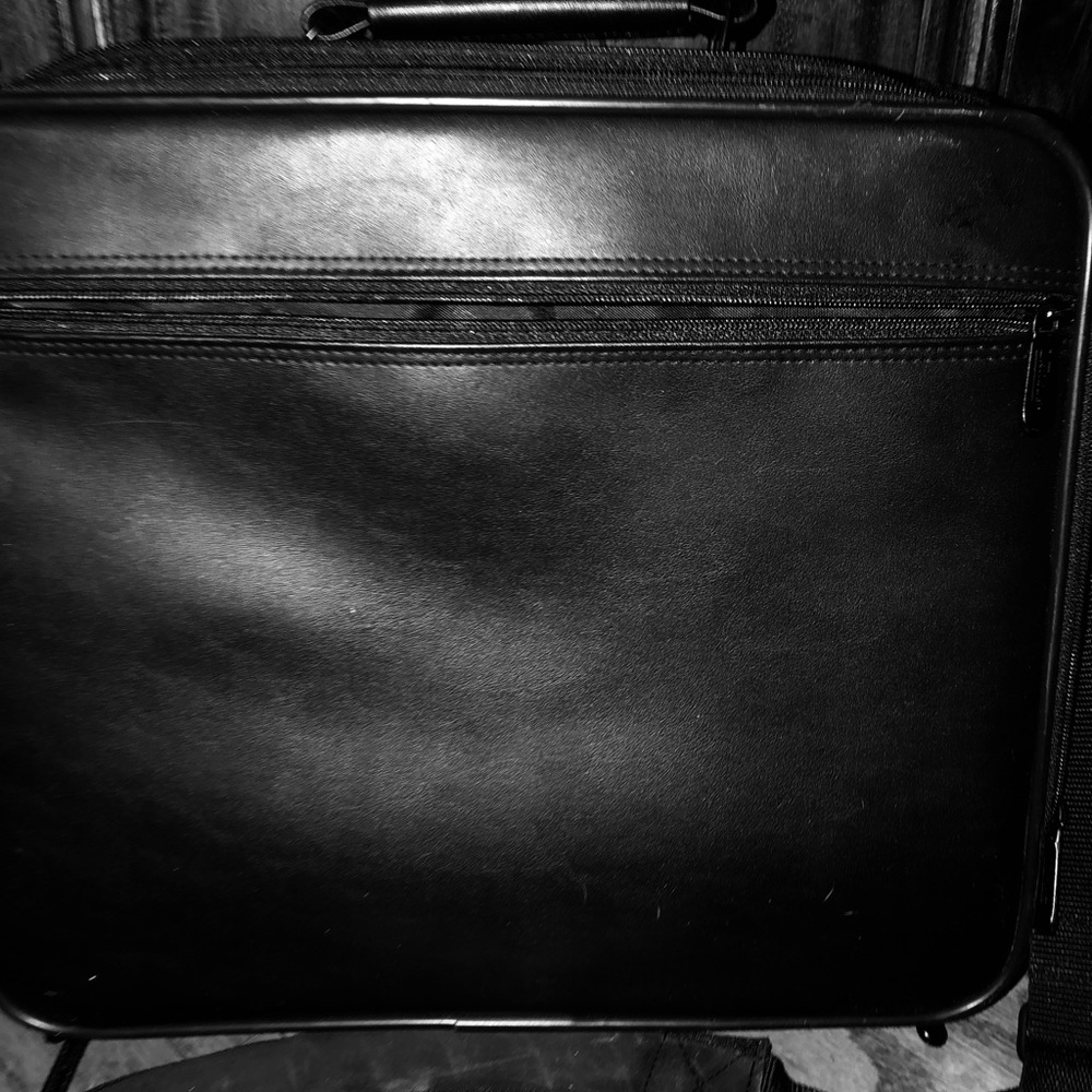 Computer case by Targus. Multi function. - Picture 8 of 8